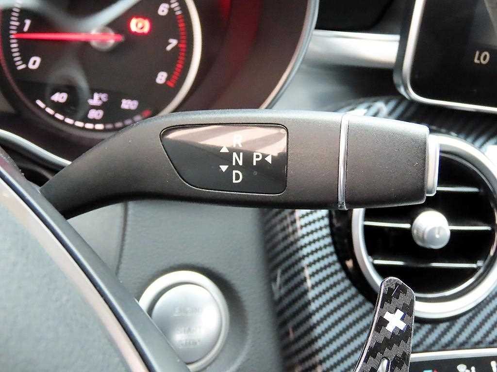 벤츠 C 클래스 C클래스 W205 C200 아방가르드 이미지 11