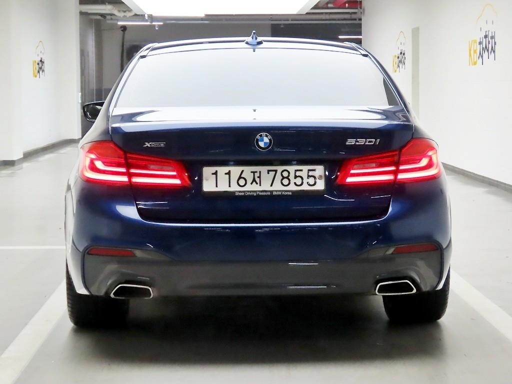 BMW 5시리즈 5시리즈 (G30) 530i M 스포츠 플러스 이미지 3