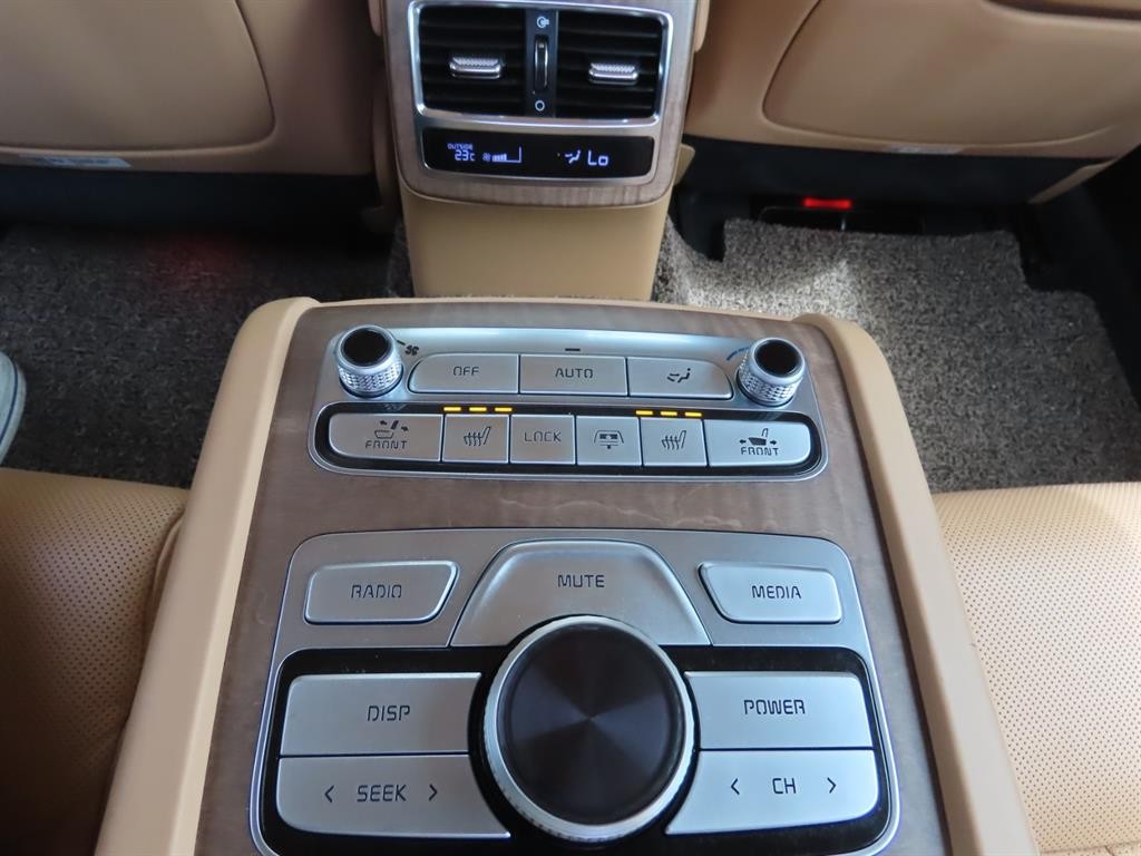 기아 K9 더 뉴 K9 2세대 3.8 GDI AWD 마스터즈 이미지 7