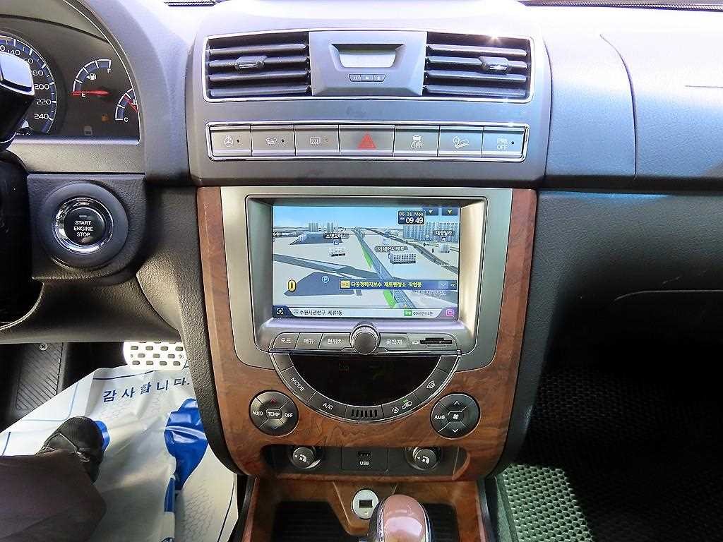 KG모빌리티(쌍용) 렉스턴 렉스턴W 2.2 4WD 노블레스 이미지 13