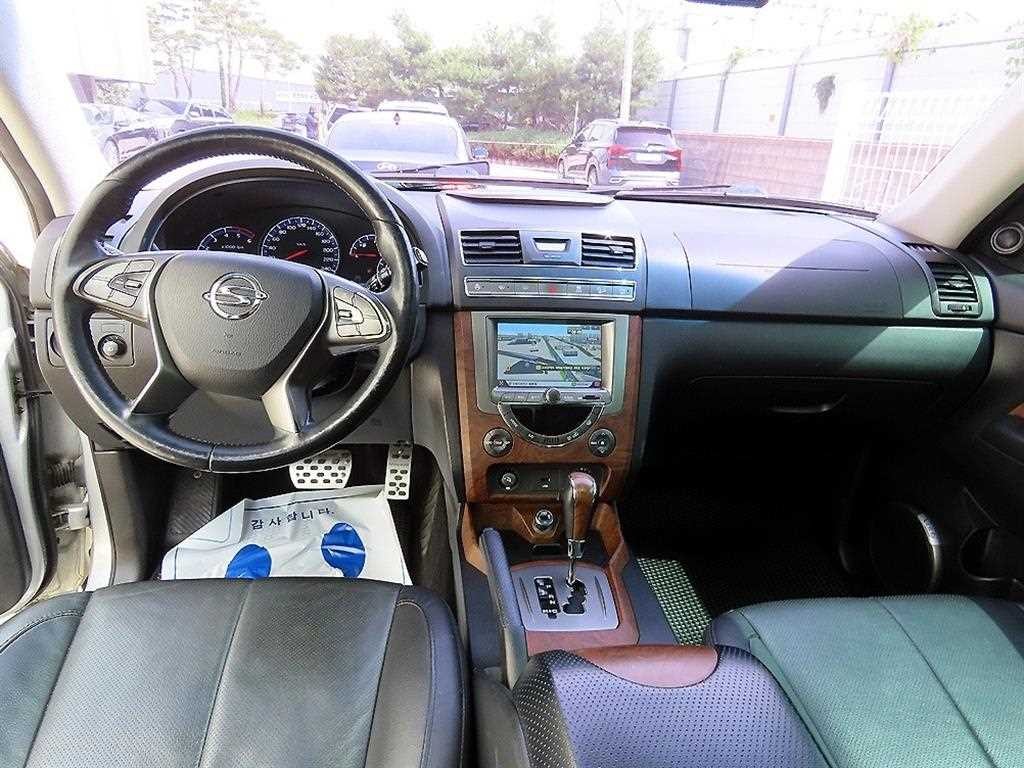 KG모빌리티(쌍용) 렉스턴 렉스턴W 2.2 4WD 노블레스 이미지 7