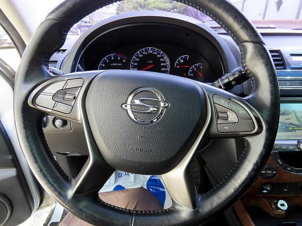 KG모빌리티(쌍용) 렉스턴 렉스턴W 2.2 4WD 노블레스 이미지 8