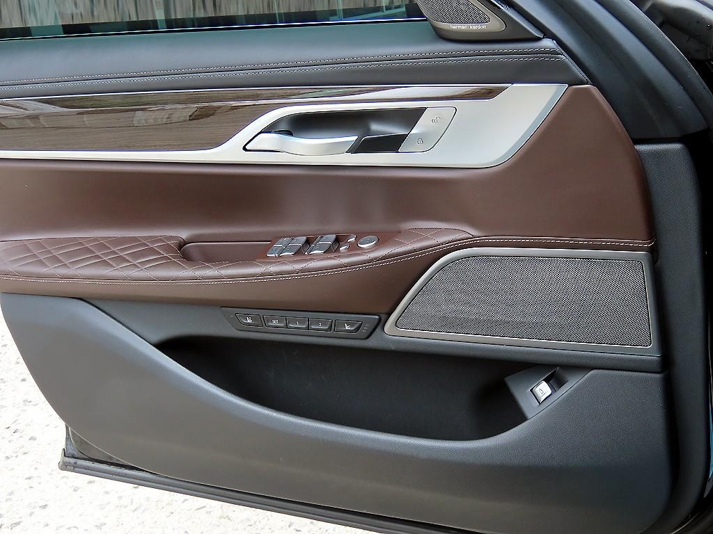 BMW 7시리즈 7시리즈 (G11) 740Li xDrive 디자인 퓨어 엑설런스 이미지 12