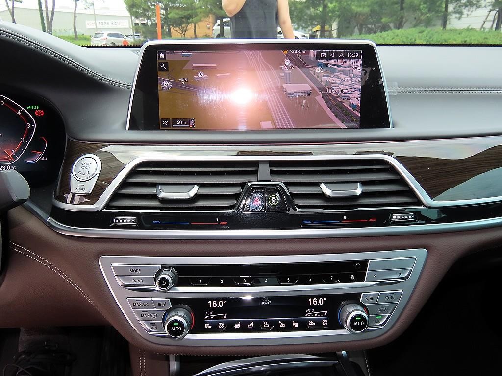 BMW 7시리즈 7시리즈 (G11) 740Li xDrive 디자인 퓨어 엑설런스 이미지 13