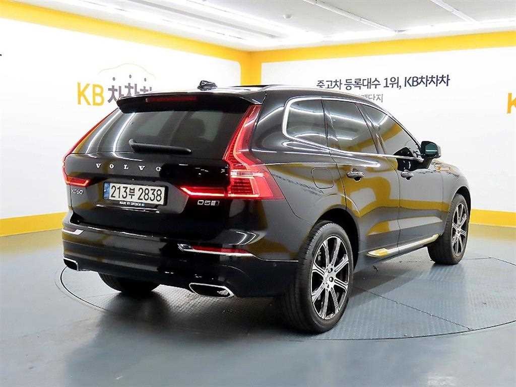볼보 XC60 XC60(2세대) D5 AWD 인스크립션 이미지 4