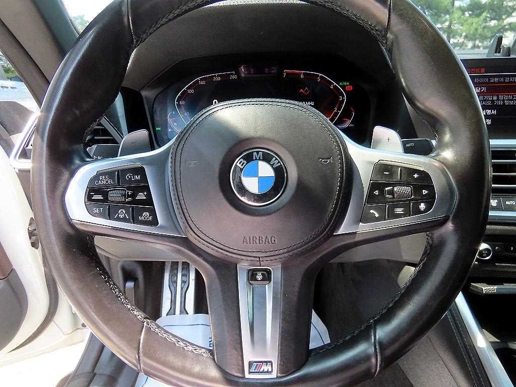 BMW 4시리즈 4시리즈 (G22) 420i 컨버터블 M 스포츠 이미지 13