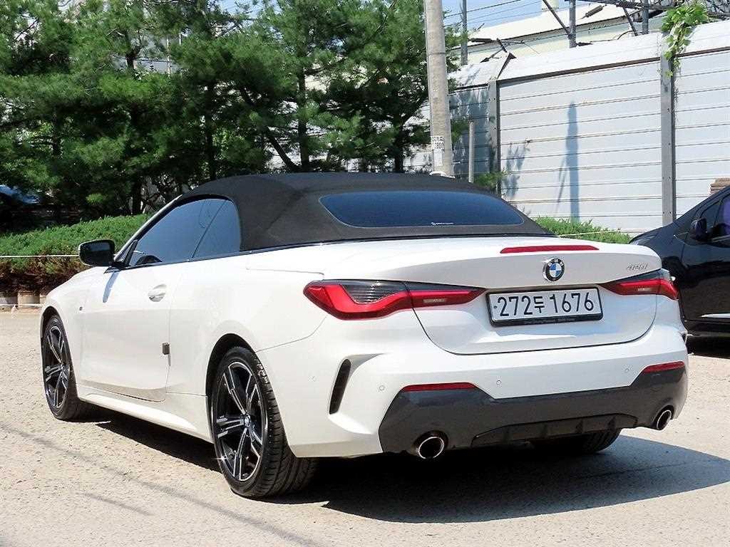 BMW 4시리즈 4시리즈 (G22) 420i 컨버터블 M 스포츠 이미지 3