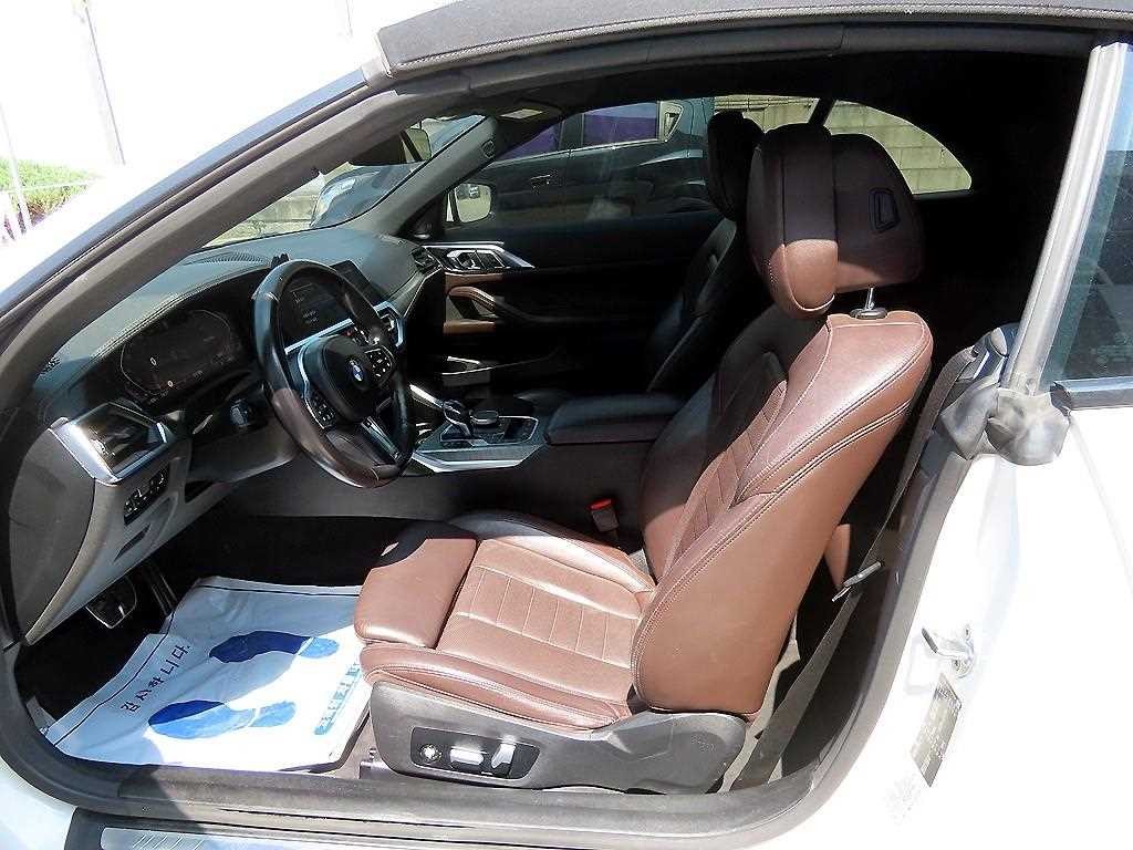 BMW 4시리즈 4시리즈 (G22) 420i 컨버터블 M 스포츠 이미지 9