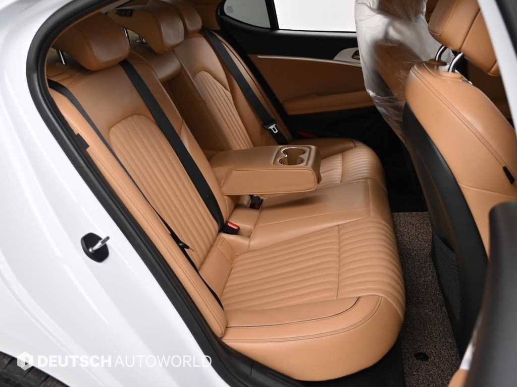 제네시스 G70 더 뉴 G70 가솔린 3.3T 2WD 이미지 12