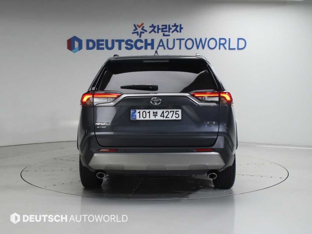 토요타 라브4 RAV4(5세대) 2.5 4WD 하이브리드 LTD 이미지 4