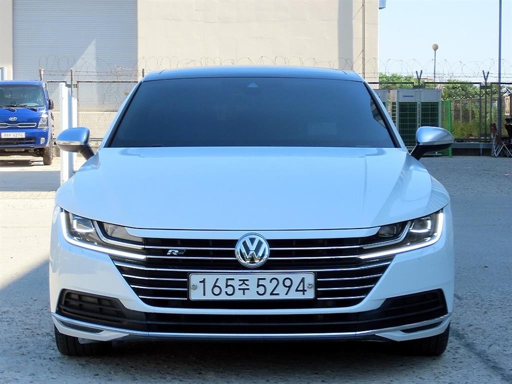 폭스바겐 아테온 2.0 TDI 엘레강스 프레스티지 이미지 1