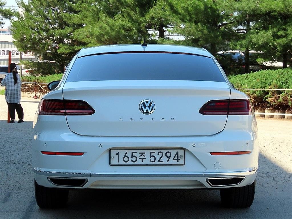 폭스바겐 아테온 2.0 TDI 엘레강스 프레스티지 이미지 4