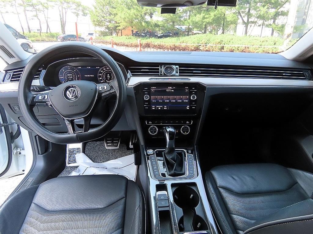 폭스바겐 아테온 2.0 TDI 엘레강스 프레스티지 이미지 7