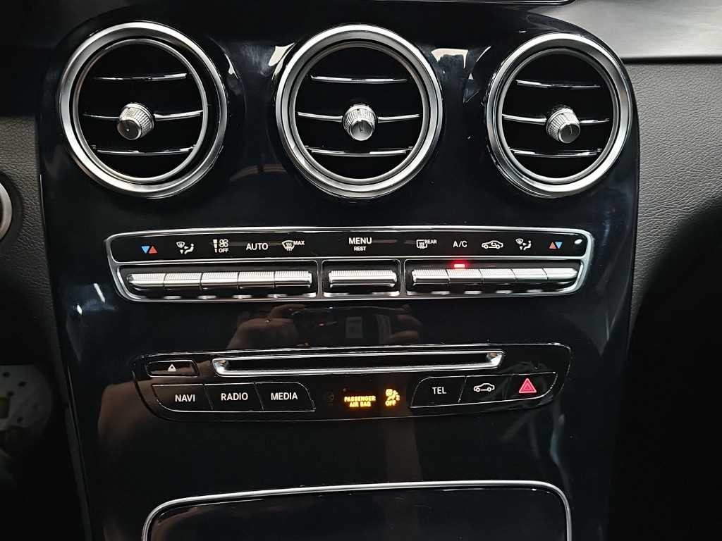 벤츠 GLC 클래스 GLC클래스 X253 GLC 300 4MATIC 쿠페 이미지 10