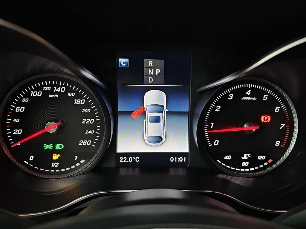 벤츠 GLC 클래스 GLC클래스 X253 GLC 300 4MATIC 쿠페 이미지 6