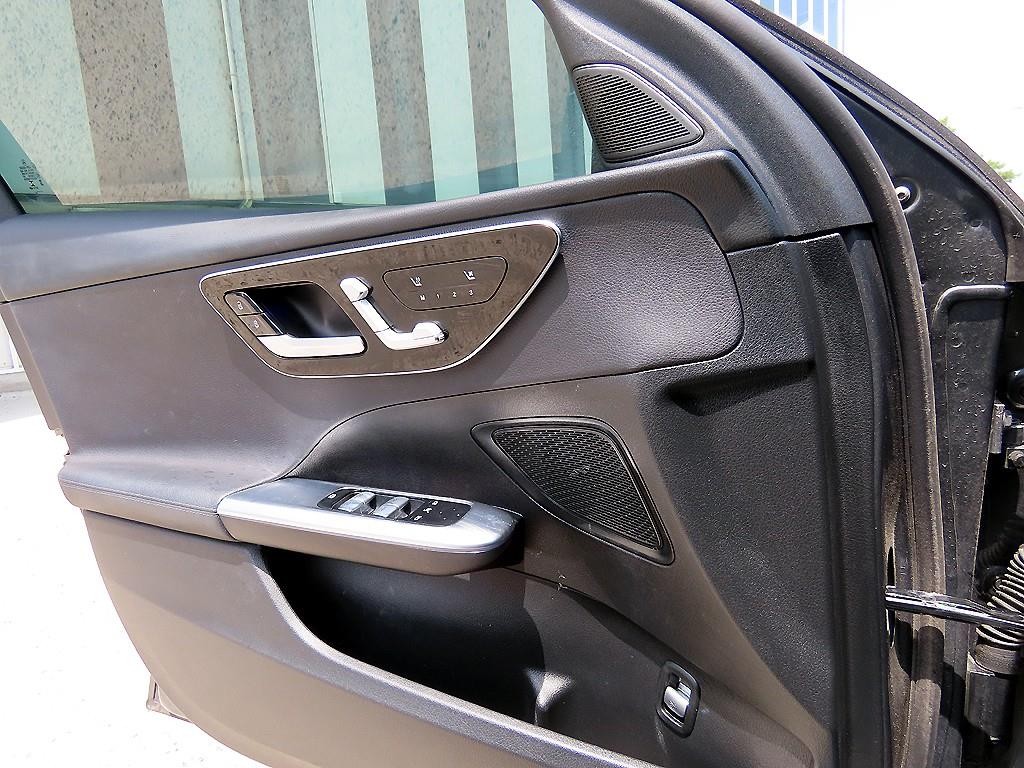 벤츠 C 클래스 C클래스 W206 C200 4MATIC 아방가르드 이미지 11