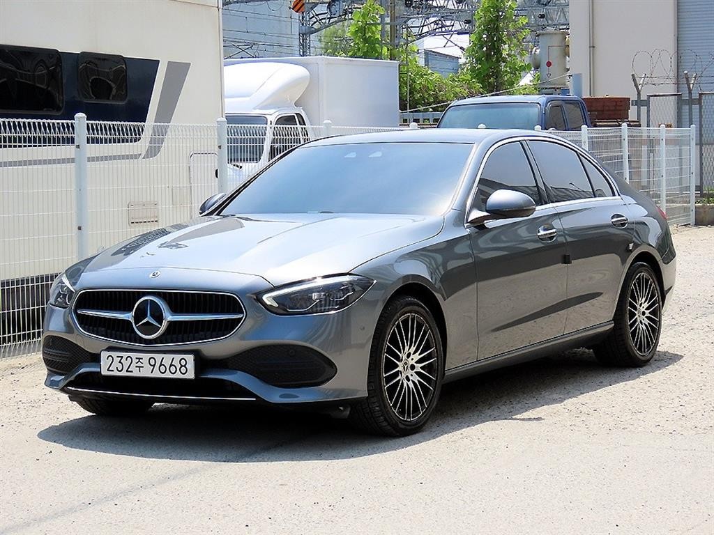 벤츠 C 클래스 C클래스 W206 C200 4MATIC 아방가르드 이미지 2
