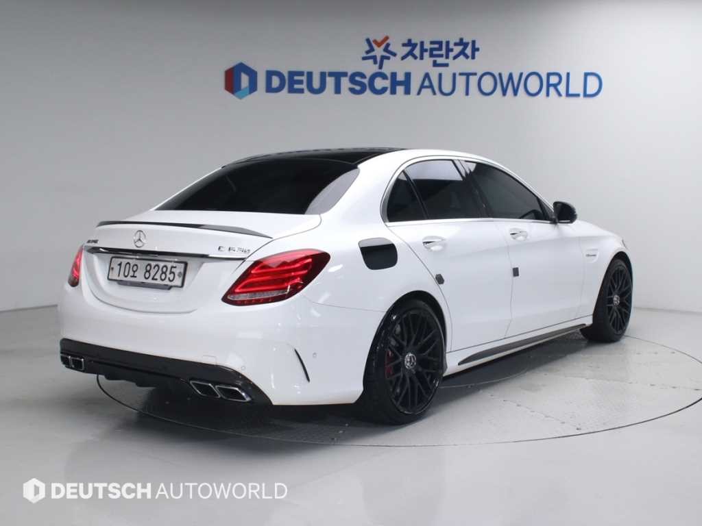 벤츠 C 클래스 C클래스 W205 C63 AMG 이미지 2