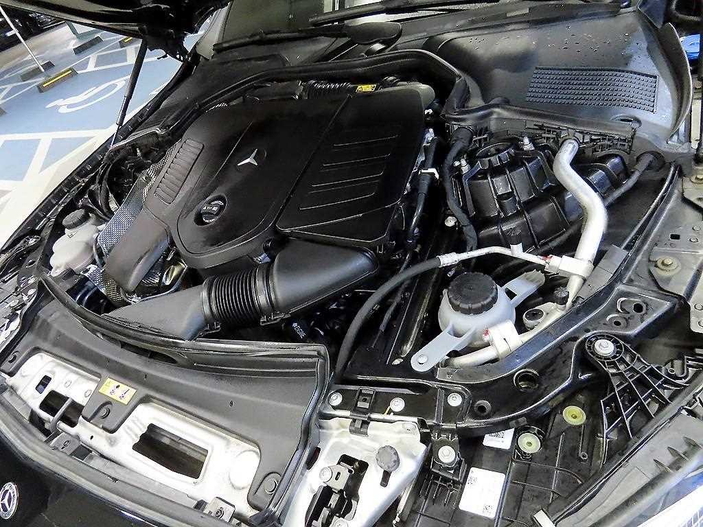 벤츠 C 클래스 C클래스 W206 C200 아방가르드 이미지 19