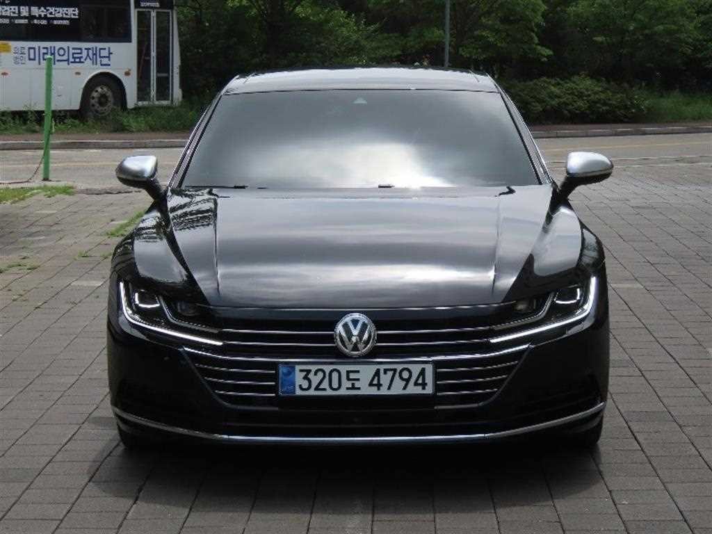 폭스바겐 아테온 2.0 TDI 엘레강스 프레스티지 이미지 1