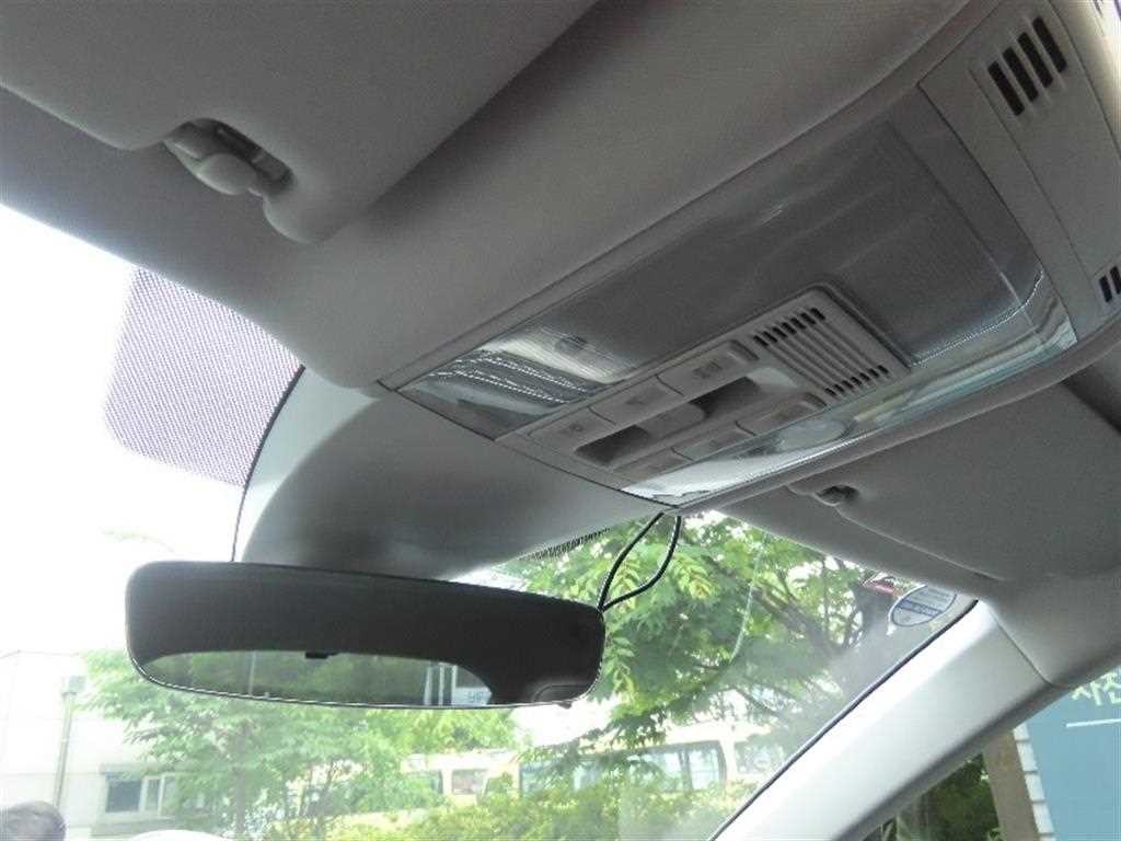 폭스바겐 아테온 2.0 TDI 엘레강스 프레스티지 이미지 10