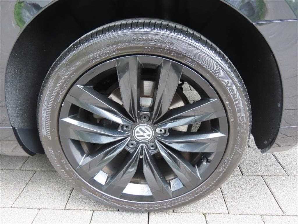 폭스바겐 아테온 2.0 TDI 엘레강스 프레스티지 이미지 17