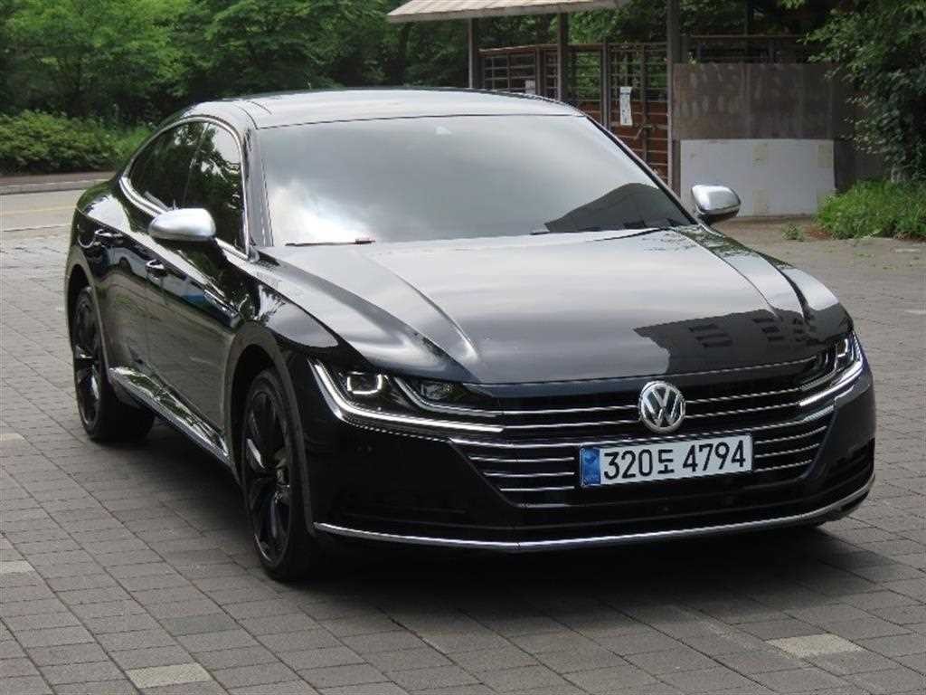 폭스바겐 아테온 2.0 TDI 엘레강스 프레스티지 이미지 2