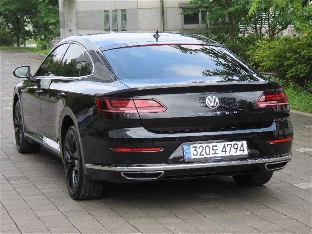 폭스바겐 아테온 2.0 TDI 엘레강스 프레스티지 이미지 4