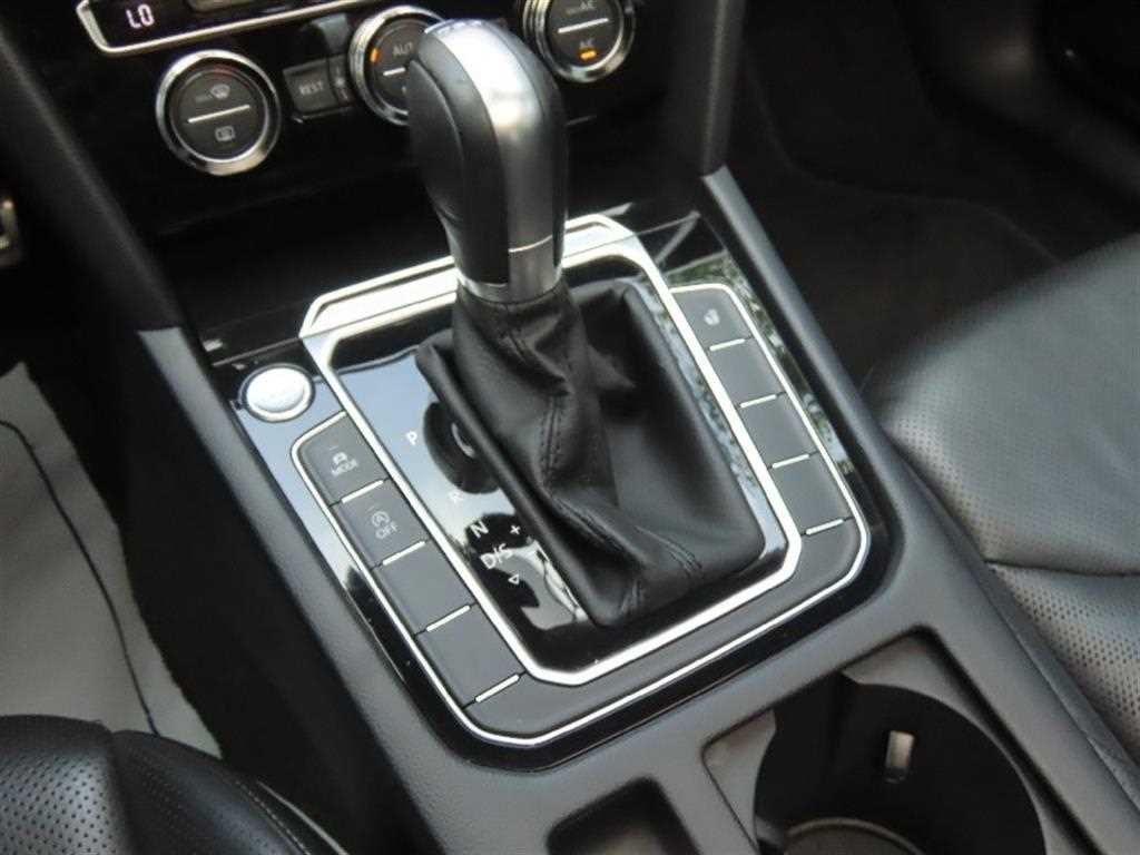 폭스바겐 아테온 2.0 TDI 엘레강스 프레스티지 이미지 6
