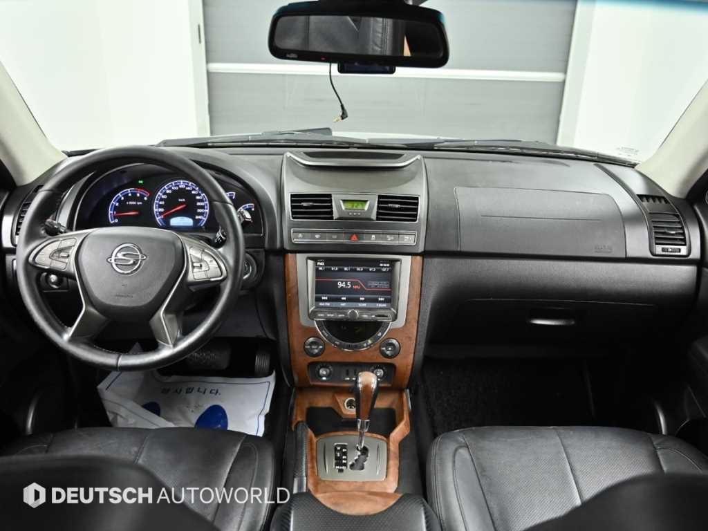 KG모빌리티(쌍용) 렉스턴 렉스턴W 2.2 4WD RX7 프레스티지 이미지 7