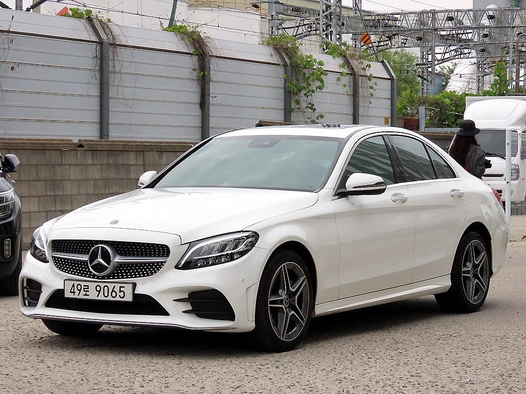 벤츠 C 클래스 C클래스 W205 C220 d 4MATIC AMG Line 이미지 2