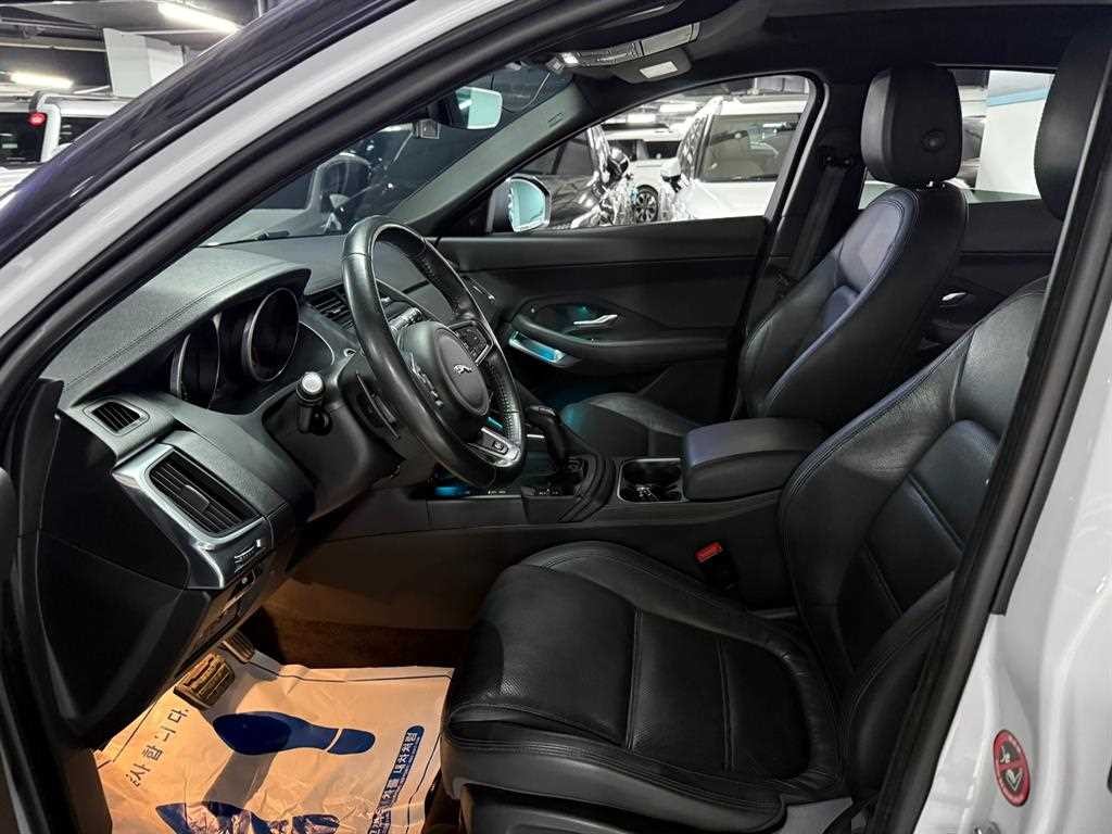 재규어 E-PACE P250 S 이미지 10