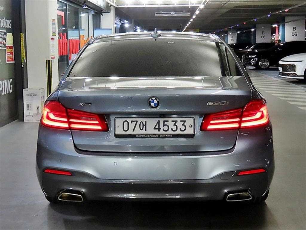 BMW 5시리즈 5시리즈 (G30) 530i xDrive M 스포츠 플러스 이미지 5