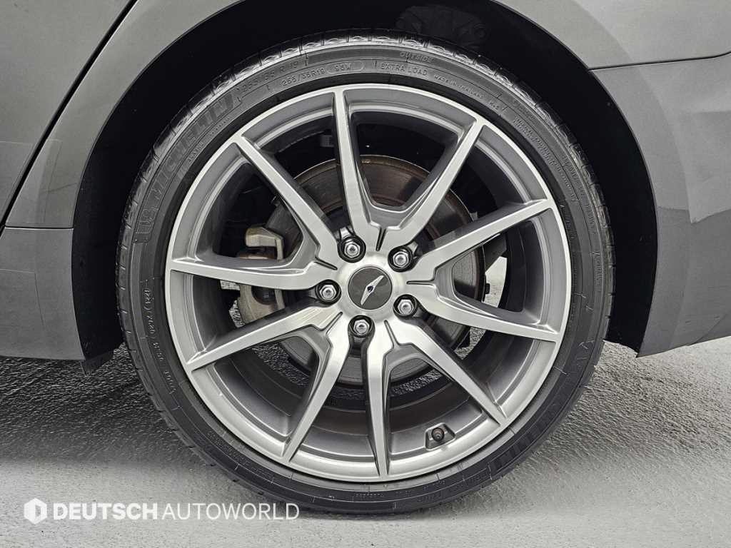 제네시스 G70 더 뉴 G70 가솔린 3.3T 4WD 이미지 5