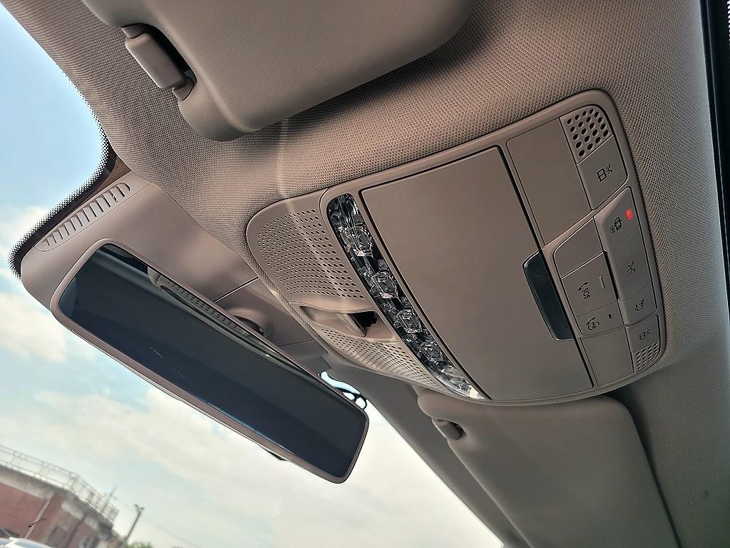 벤츠 E 클래스 E-클래스 W213 E220d 아방가르드 이미지 15