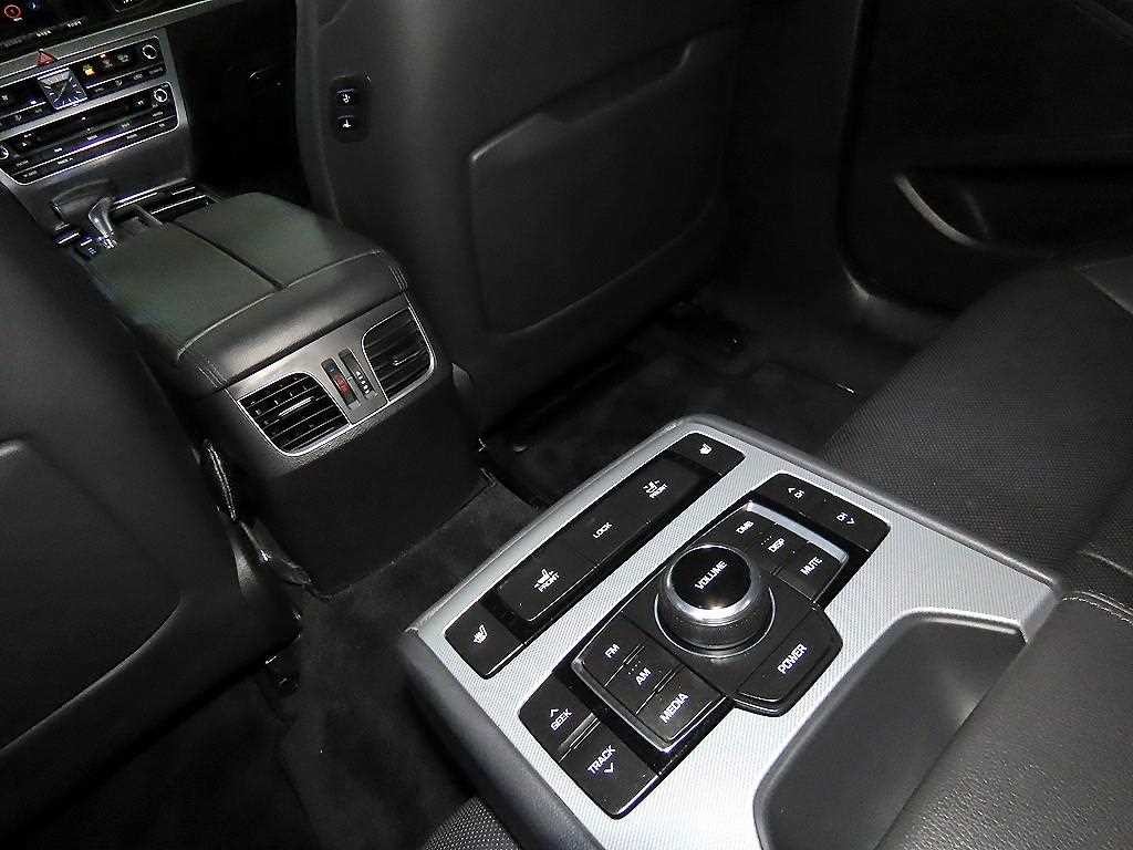제네시스 G80 3.3 GDI AWD 럭셔리 이미지 18