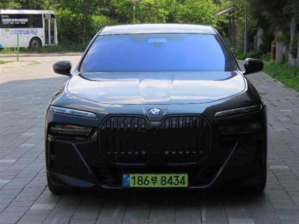 BMW 7시리즈 7시리즈 (G70) 740i xDrive M 스포츠 리미티드 이미지 1