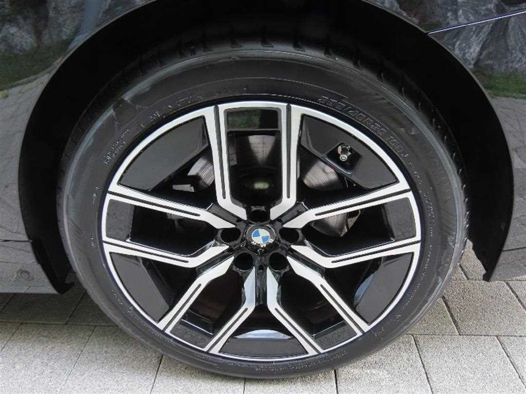 BMW 7시리즈 7시리즈 (G70) 740i xDrive M 스포츠 리미티드 이미지 17