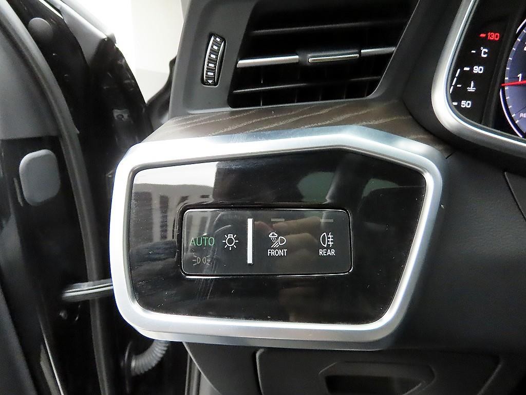 아우디 A6 A6 (C8) 45 TFSI 콰트로 프리미엄 이미지 12