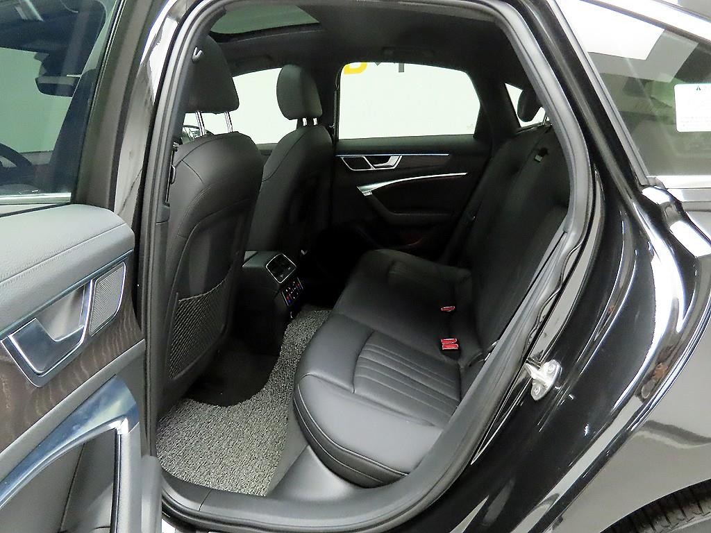 아우디 A6 A6 (C8) 45 TFSI 콰트로 프리미엄 이미지 14