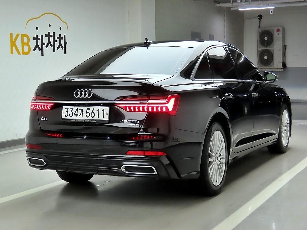 아우디 A6 A6 (C8) 45 TFSI 콰트로 프리미엄 이미지 4