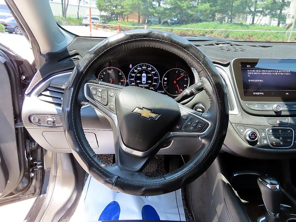 쉐보레 말리부 더뉴말리부 가솔린 2.0 터보 퍼펙트 블랙 이미지 8