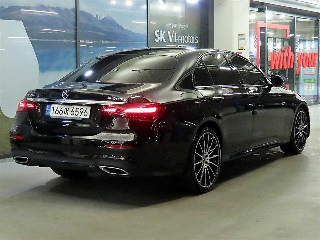 벤츠 E 클래스 E-클래스 W213 E350 4MATIC AMG LINE 이미지 4