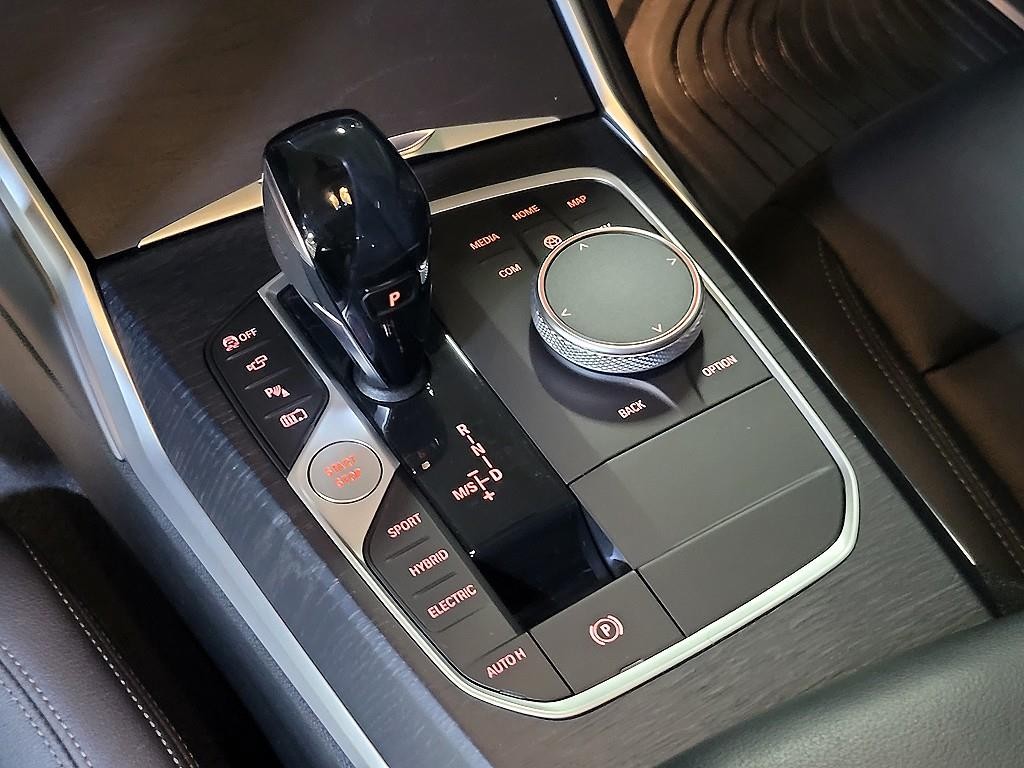 BMW 3시리즈 3시리즈 (G20) 330e 럭셔리 이미지 12