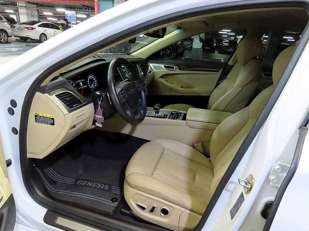 제네시스 G80 3.3 GDI AWD 프리미엄 럭셔리 이미지 6