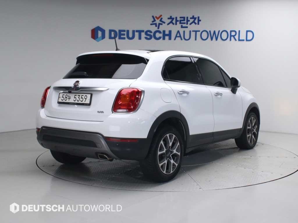 피아트 500X 2.0 디젤 크로스 AWD 이미지 2