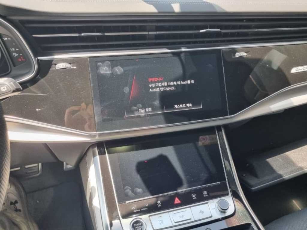 아우디 Q7 Q7 (4M) 55 TFSI 콰트로 프리미엄 이미지 11