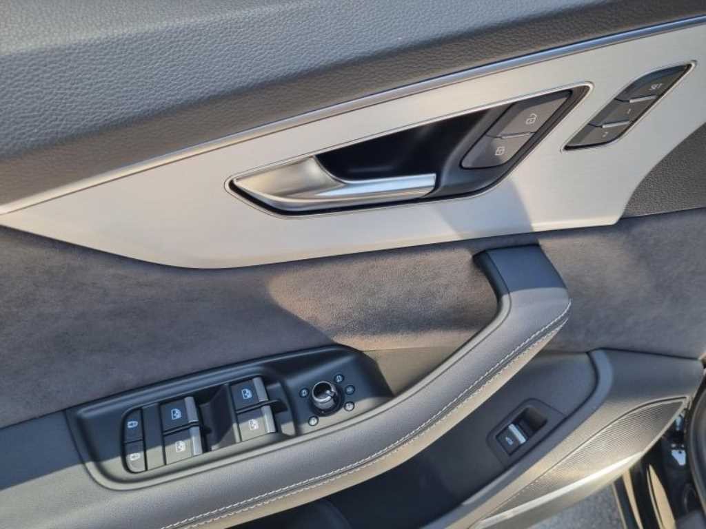 아우디 Q7 Q7 (4M) 55 TFSI 콰트로 프리미엄 이미지 14