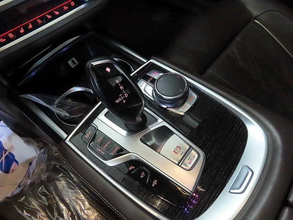 BMW 7시리즈 7시리즈 (G11) 740Ld xDrive M 스포츠 이미지 12