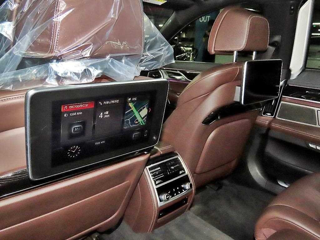 BMW 7시리즈 7시리즈 (G11) 740Ld xDrive M 스포츠 이미지 15